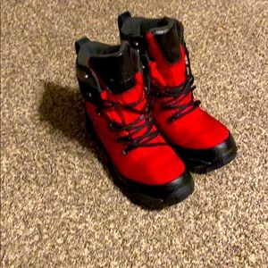 North face snow boots size 11 I only wore once